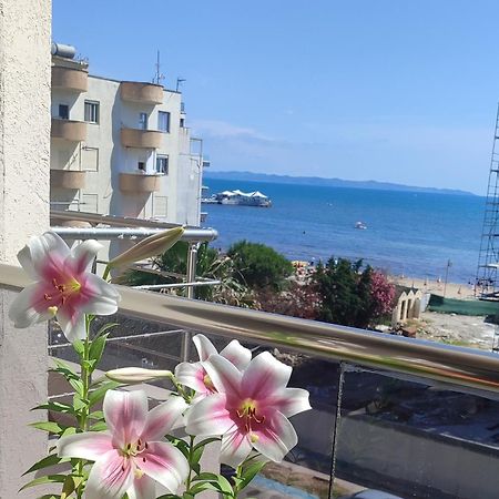 Maksimilian Apartament Durrës Exterior foto
